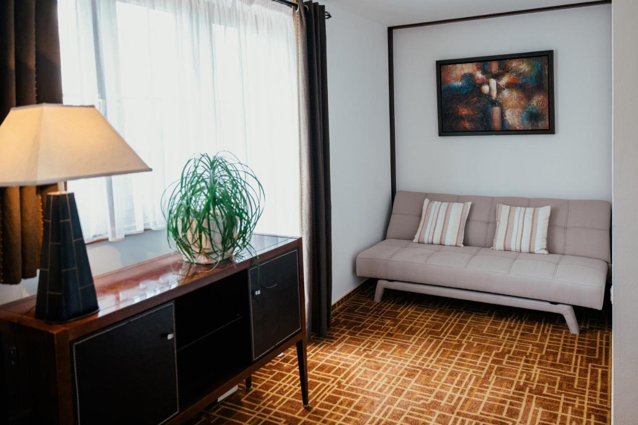 Hotel Troyer โตรยาโนวิตเซ ภายนอก รูปภาพ