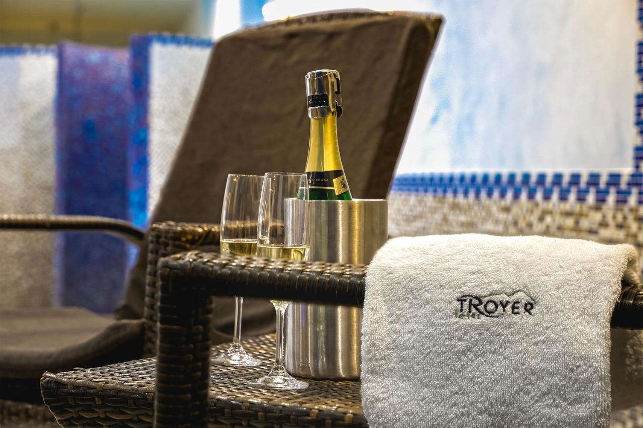 Hotel Troyer โตรยาโนวิตเซ ภายนอก รูปภาพ