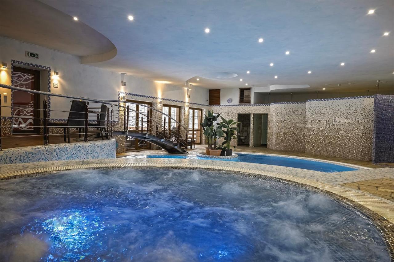 Hotel Troyer โตรยาโนวิตเซ ภายนอก รูปภาพ